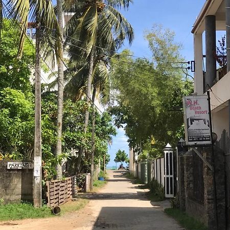 Wh Beach Resort Weligama Exterior photo